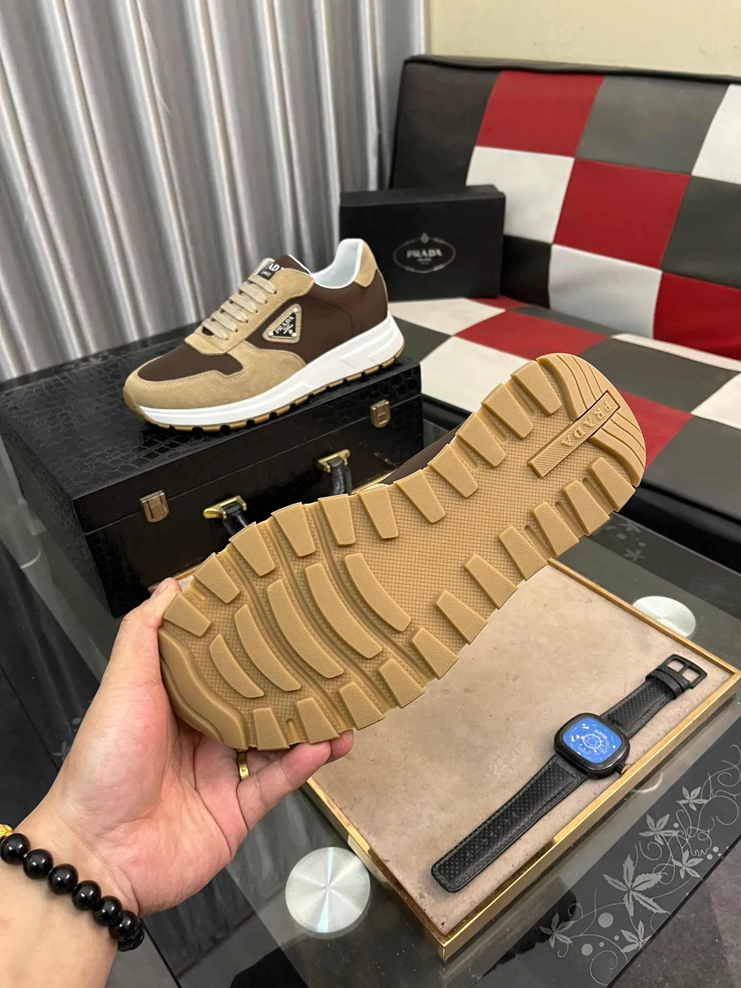 Men's shoes 💰540⌚️⌚️【PRADA】Prada - High-end quality casual sports shoes - Upper: calfskin shoe body with branded metal fasteners, - Inner lining: breathable leather lining - Outsole: ultra-light TPU foam·rubber; molded outsole -Super high quality control·Fine workmanship: highlighted (high-end·luxury·grade) -Size: 38-444️⃣Colors available